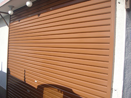 鉄部シャッター塗装作業3