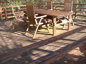 ウッドデッキ補修・塗装工事1