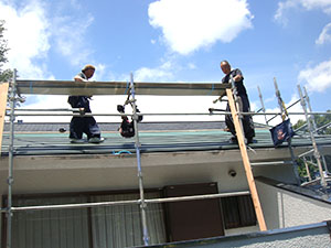 屋根ガリバリウム鋼板工事2